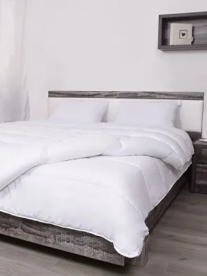 Vsesezonska prešita odeja 200 x 200 cm